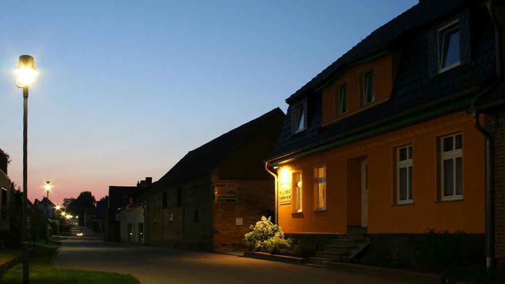 Hotel Nordic Spreewald ลืบเบอเนา ภายนอก รูปภาพ
